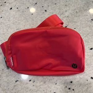 Lululemon belt bag
